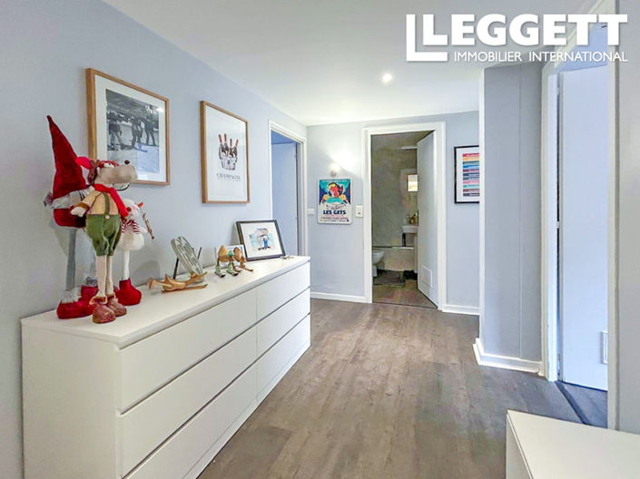 Image No.7-3 Bed Apartment for sale