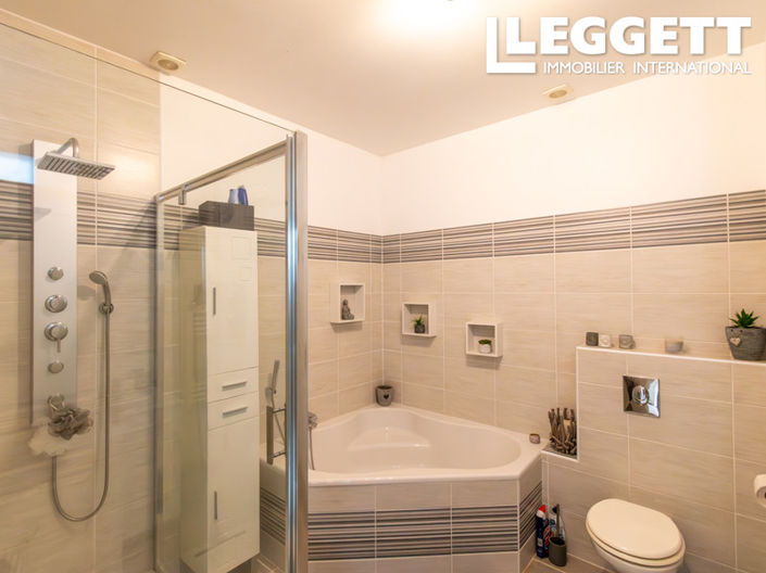 Image No.5-13 Bed House for sale