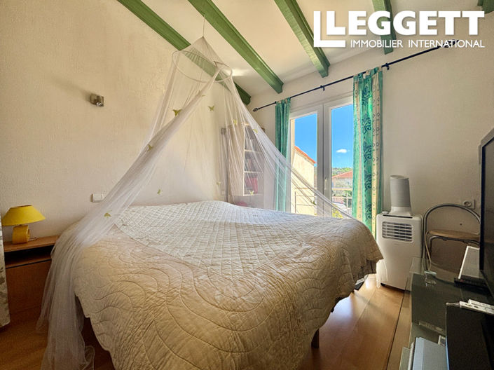 Image No.8-4 Bed House for sale