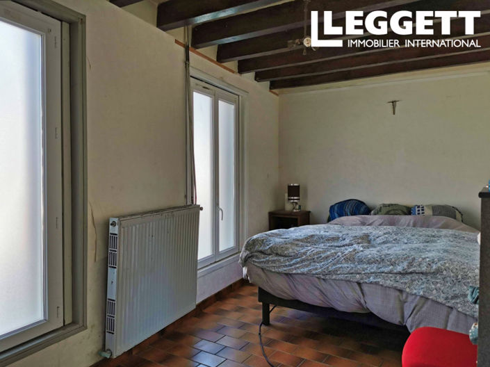 Image No.8-3 Bed House for sale