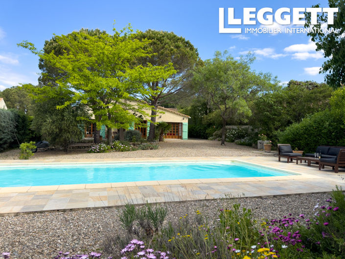 Image No.1-4 Bed House for sale
