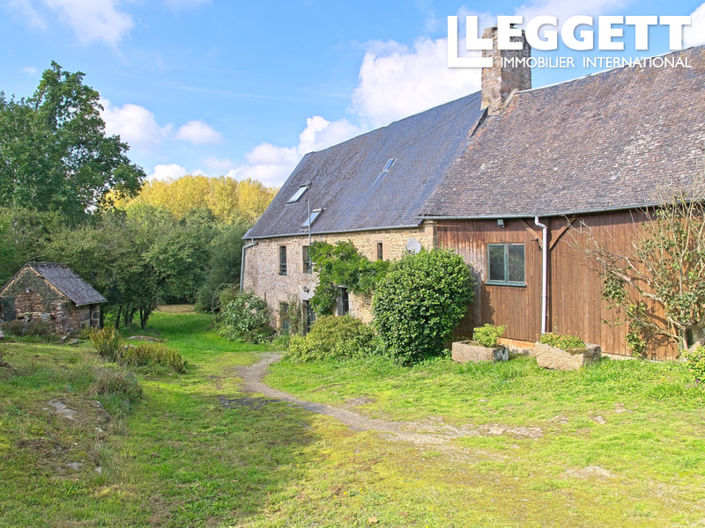 Image No.2-4 Bed House for sale