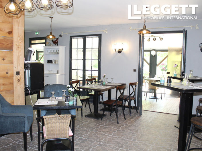 Image No.4-9 Bed House for sale