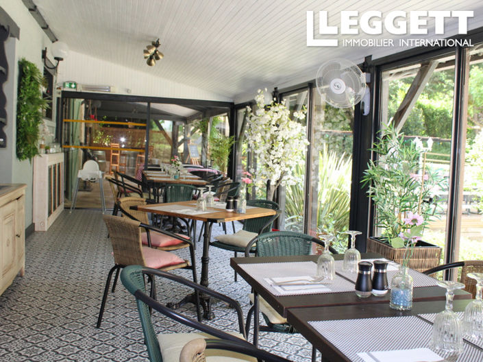 Image No.6-9 Bed House for sale