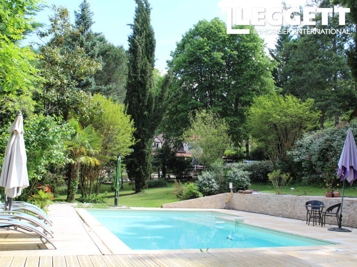 Image No.8-9 Bed House for sale