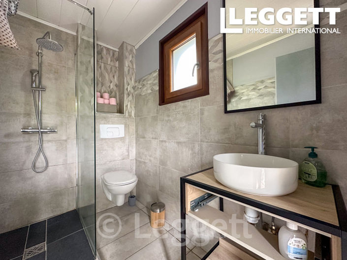 Image No.9-3 Bed House for sale