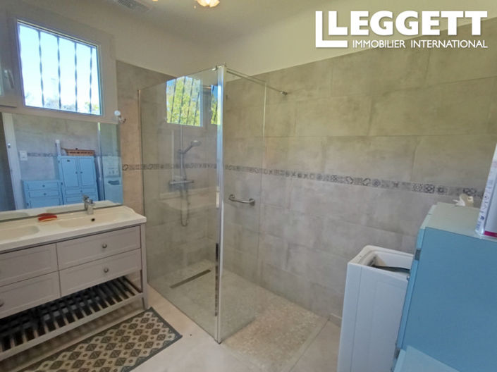 Image No.7-3 Bed House for sale