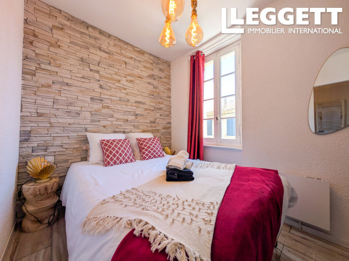 Image No.10-4 Bed House for sale