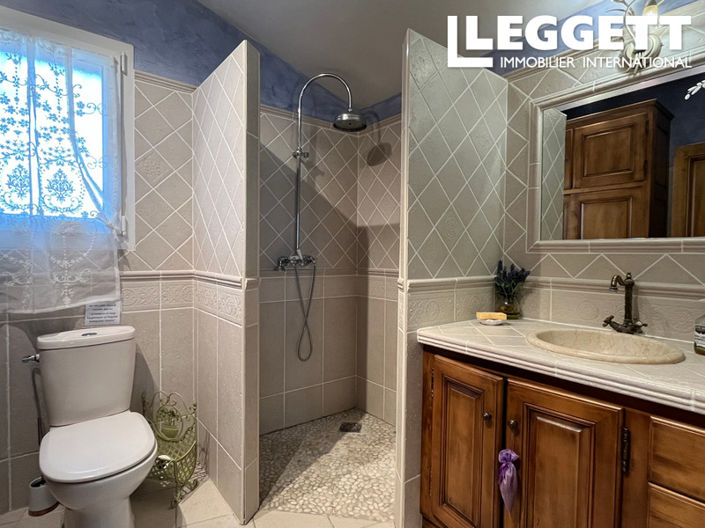 Image No.9-2 Bed House for sale