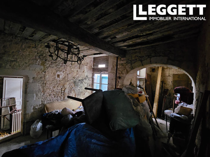 Image No.8-3 Bed House for sale