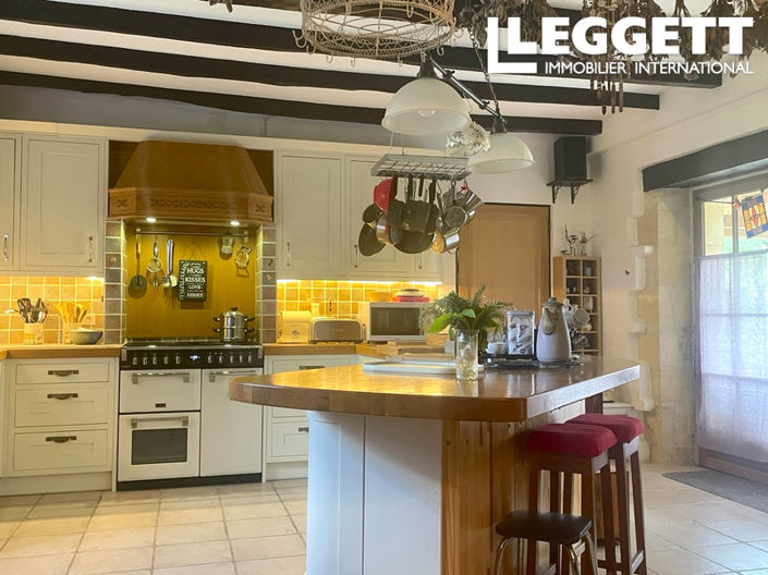 Image No.4-9 Bed House for sale