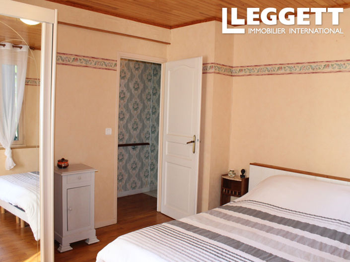 Image No.5-7 Bed House for sale