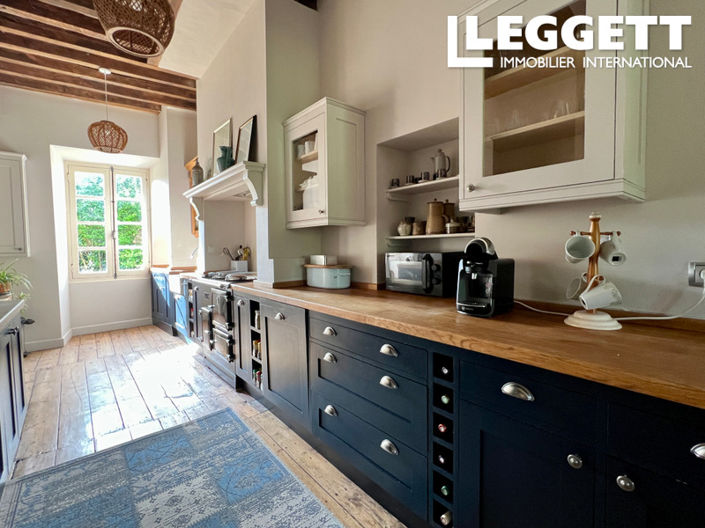 Image No.10-3 Bed House for sale