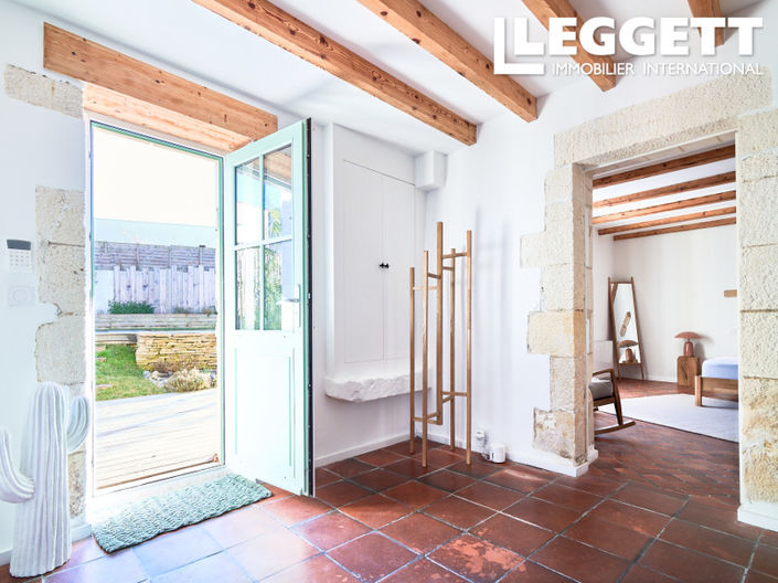 Image No.3-4 Bed House for sale