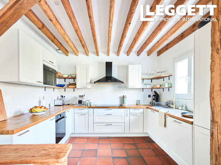 Image No.6-4 Bed House for sale