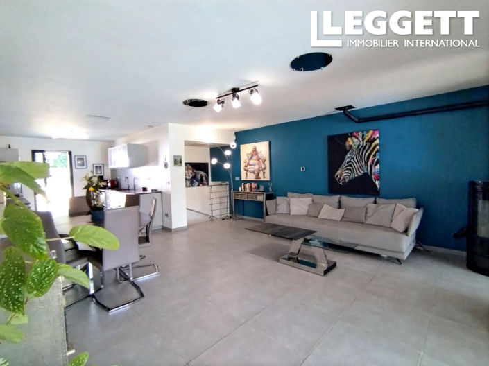 Image No.8-4 Bed House for sale