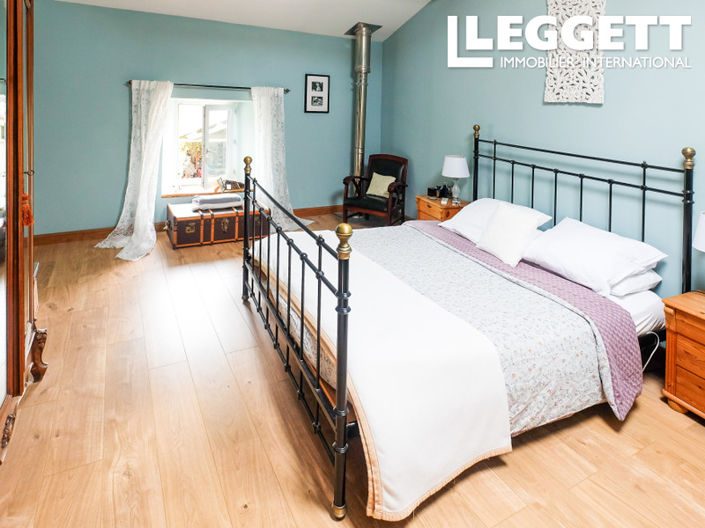 Image No.7-3 Bed House for sale