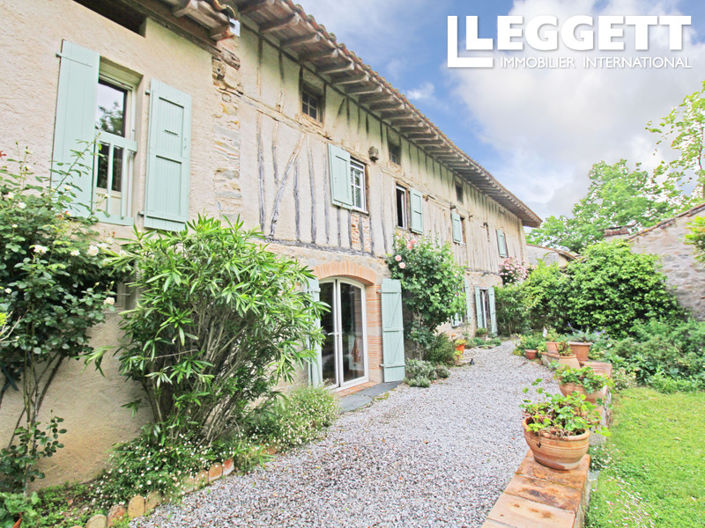Image No.1-5 Bed House for sale