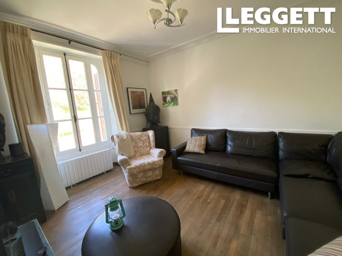 Image No.6-6 Bed House for sale