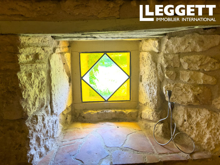 Image No.10-3 Bed House for sale