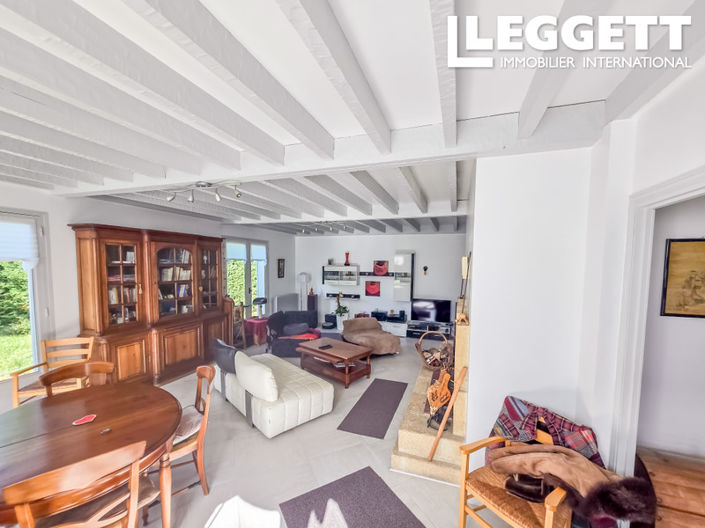 Image No.3-6 Bed House for sale