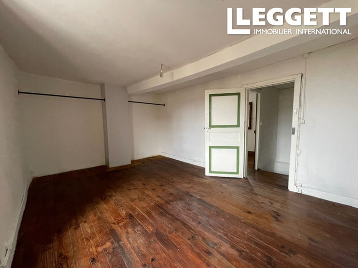 Image No.9-2 Bed House for sale