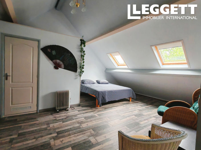 Image No.5-5 Bed House for sale