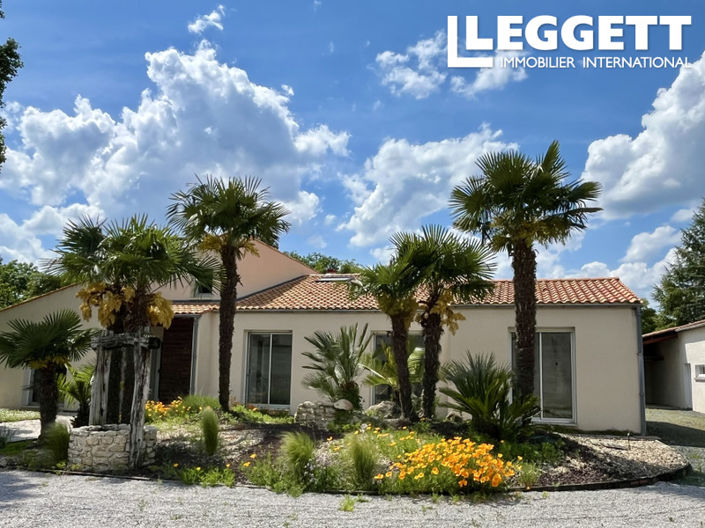 Image No.2-4 Bed House for sale