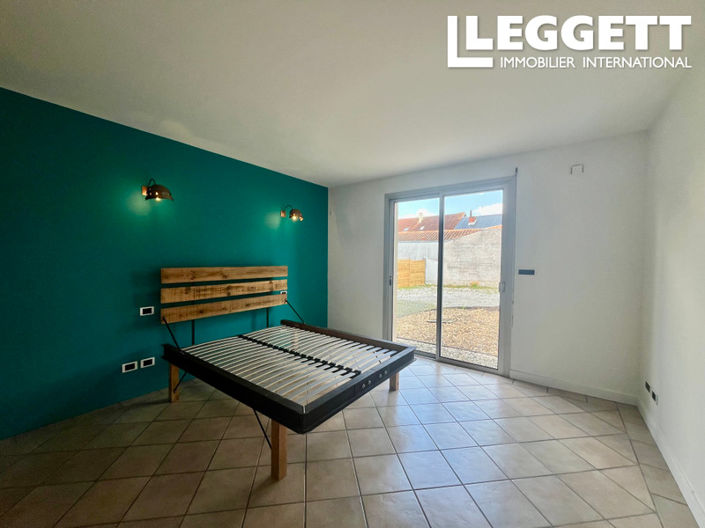 Image No.6-4 Bed House for sale