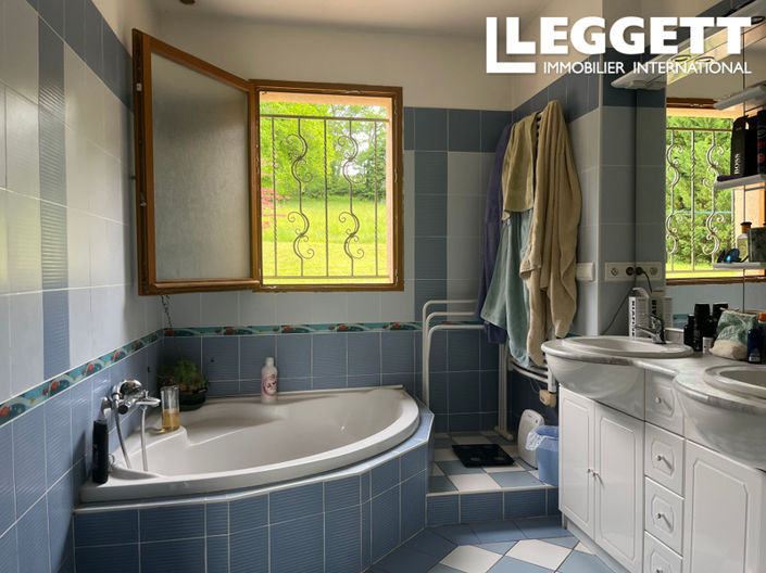 Image No.9-Maison de 3 chambres à vendre à Cherveix-Cubas