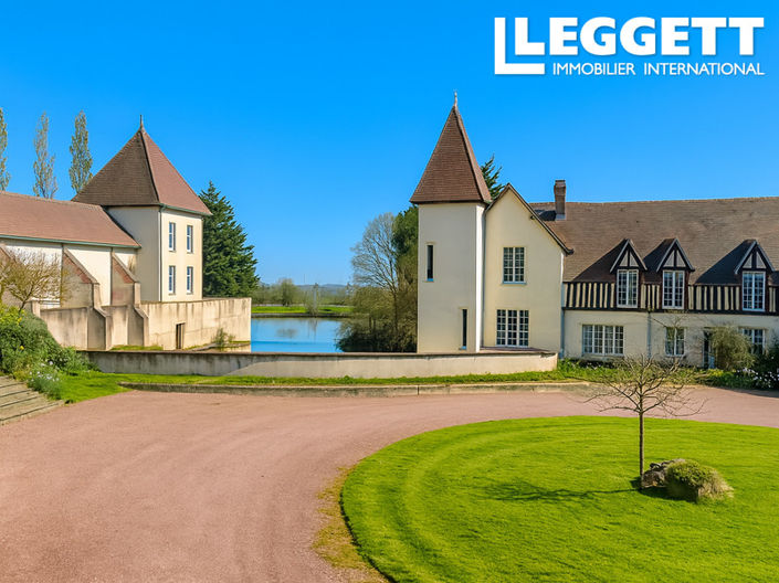 Image No.1-8 Bed House for sale