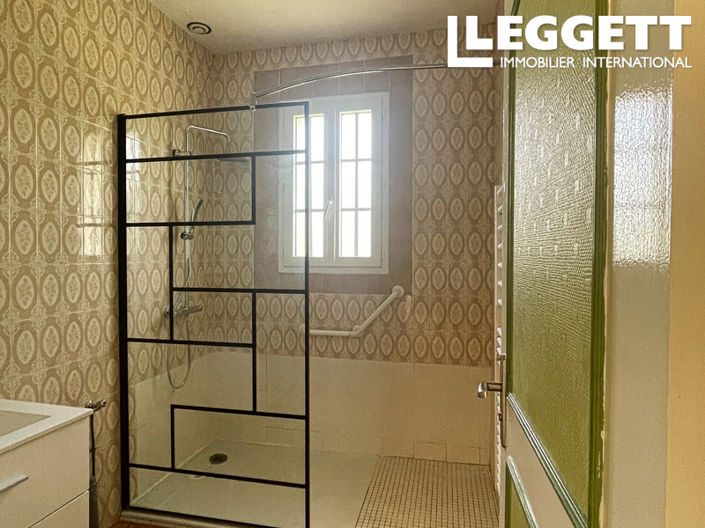 Image No.10-4 Bed House for sale