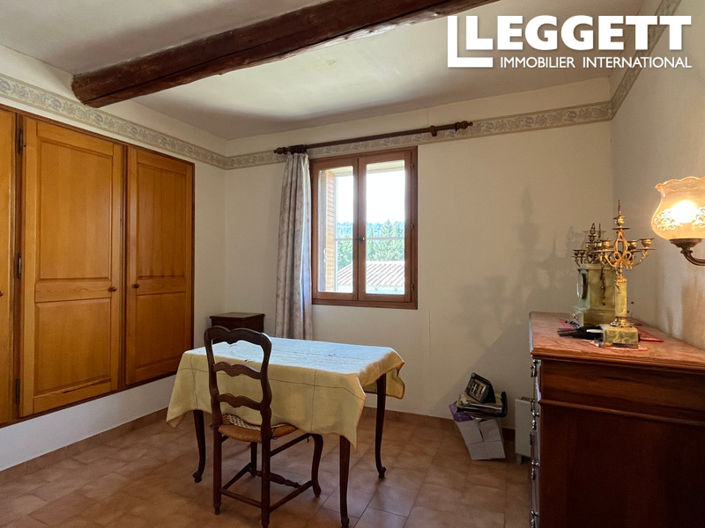 Image No.8-6 Bed House for sale