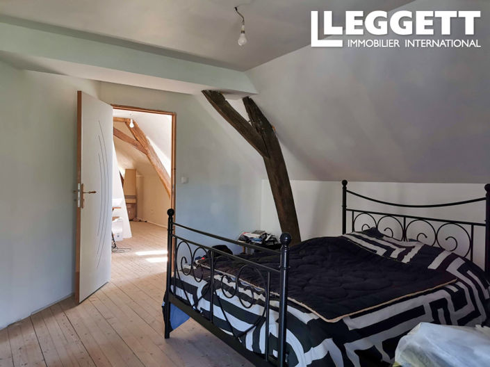 Image No.8-3 Bed House for sale