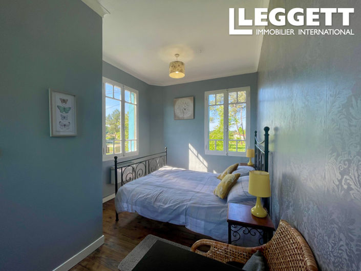 Image No.5-6 Bed House for sale