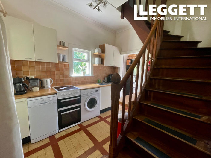 Image No.6-6 Bed House for sale