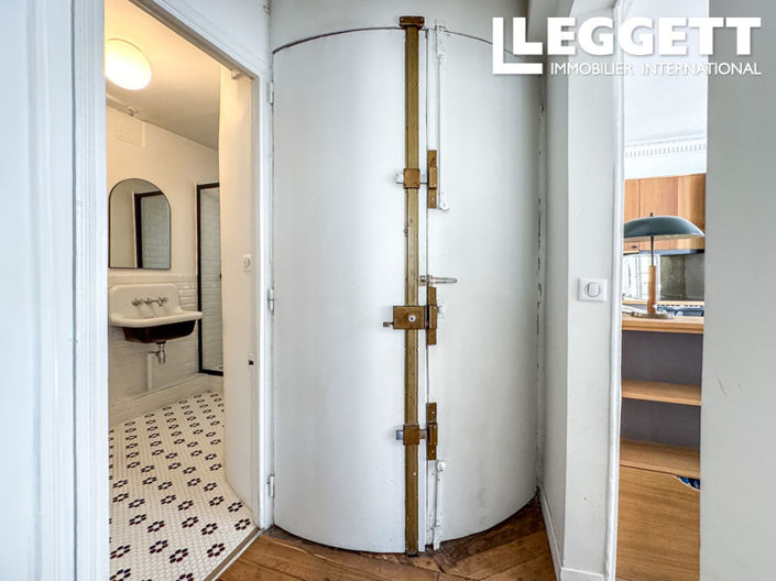 Image No.9-2 Bed Apartment for sale