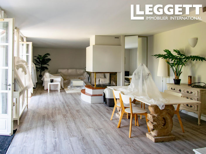 Image No.3-3 Bed House for sale