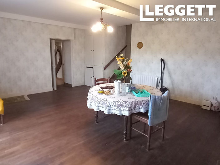 Image No.9-2 Bed House for sale