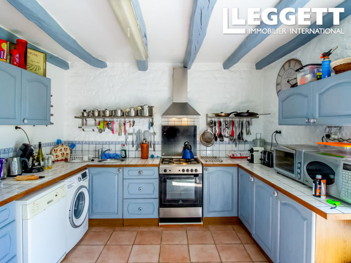 Image No.2-4 Bed House for sale