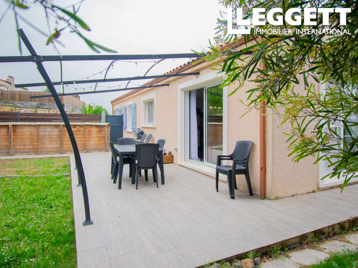 Image No.1-5 Bed House for sale