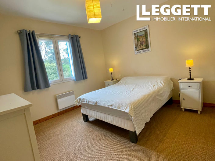 Image No.10-4 Bed House for sale