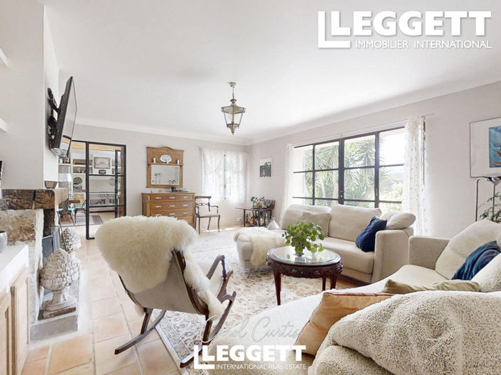 Image No.5-7 Bed House for sale