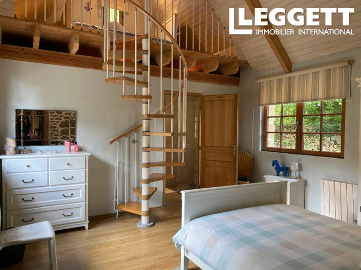 Image No.7-3 Bed House for sale