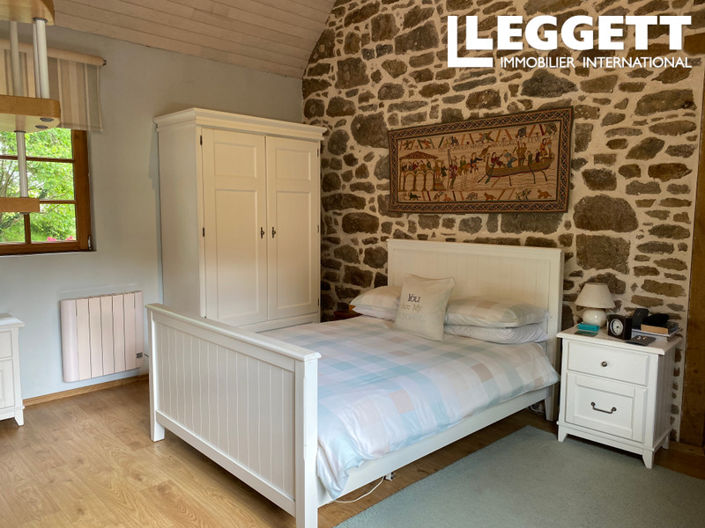 Image No.8-3 Bed House for sale