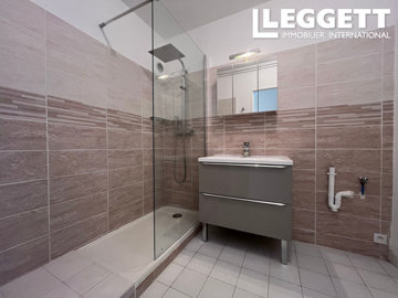 ahr0chm6ly9jzg4uagvzdglhlmltbw8vaw1hz2uvvevom