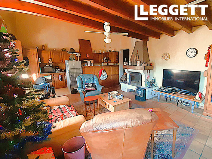 Image No.3-Maison de 5 chambres à vendre à Saint-Paul-Lizonne