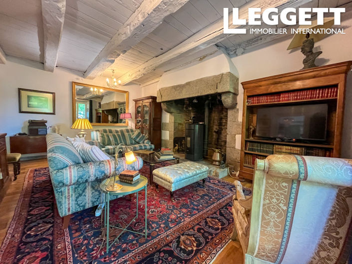 Image No.5-6 Bed House for sale