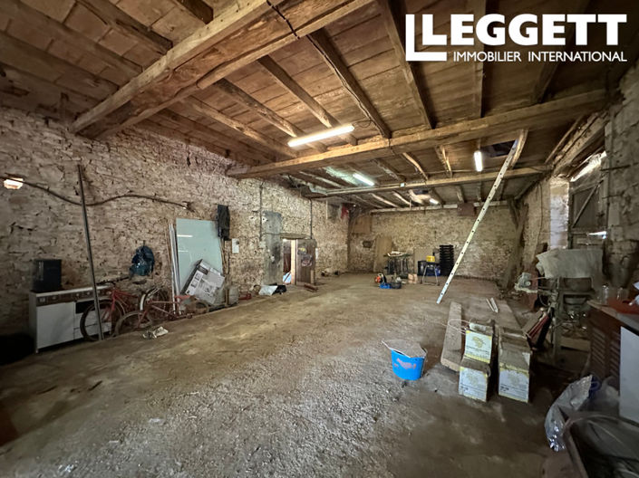 Image No.10-3 Bed House for sale