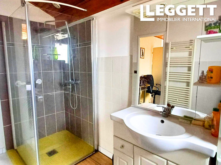 Image No.7-4 Bed House for sale